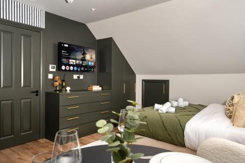 Friern Barnet Appartement | Modern Arnos Grove Studio, Air Conditioning