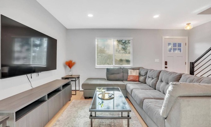 Scenic Heights Maison | Modern Arvada Duplex | Close to Denver & Old Town