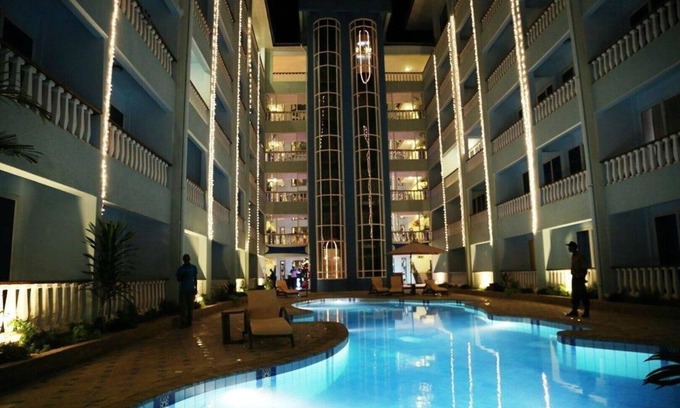 Bamburi Appartement | Studio moderne sur la plage avec climatisation et balcon