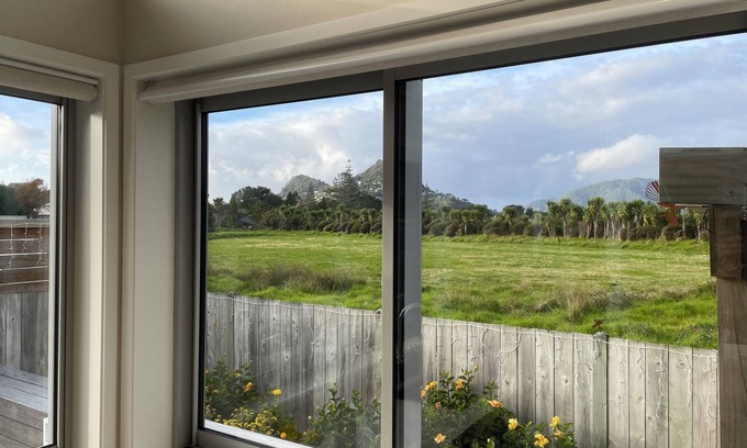 Tairua Maison | Close to the Beach, Modern, Well-Appointed