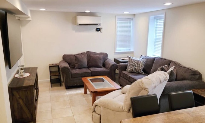 Long Beach Appartement | Modern, Beautiful & Warm House with Beach Passes!!!
