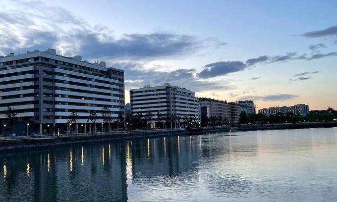 Sestao Appartement | Modern Bilbao