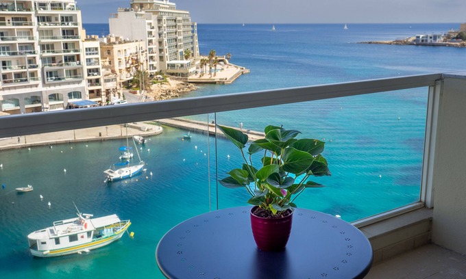Paceville Appartement | Modern central apartment, perfect for holidays in Malta
