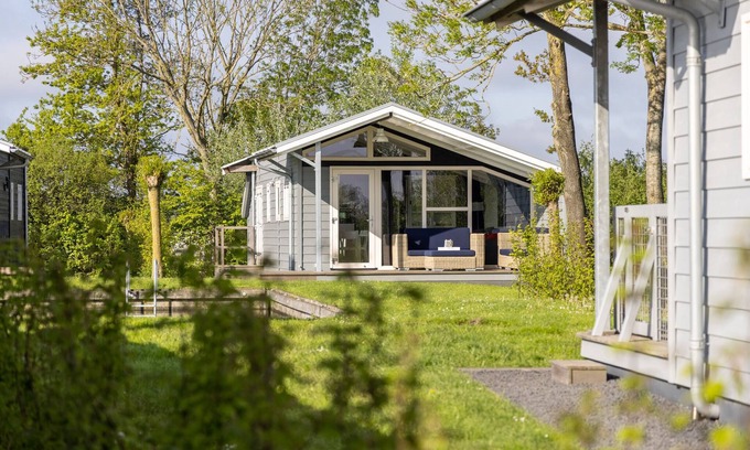 Terkaple Maison | Chalet moderne avec micro-ondes près du lac de Sneek