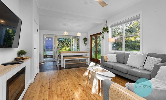 Wallsend Maison | Modern Character Filled Cottage