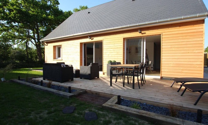 Glatigny Cottage | Maison moderne près de la côte accueillant les animaux, avec jardin clos et parking