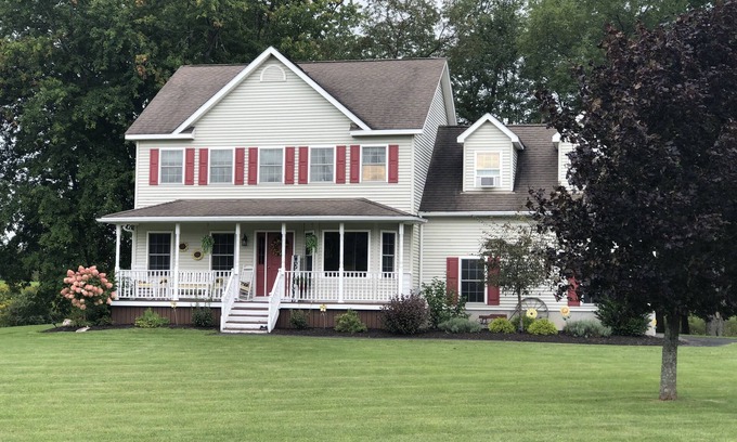 Town of Augusta Maison | Modern Colonial house on Golf Course with a hot tub