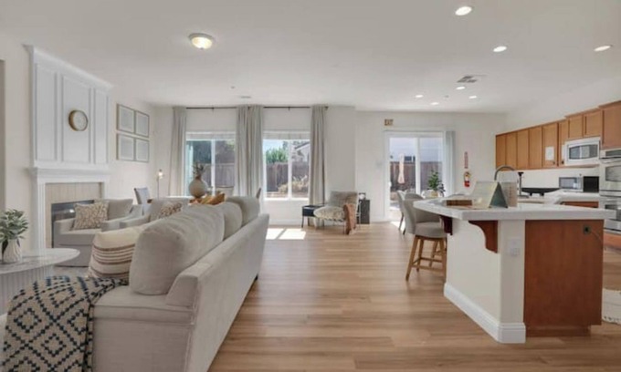Brentwood Maison | Modern Comfort: Rose Garden Edition