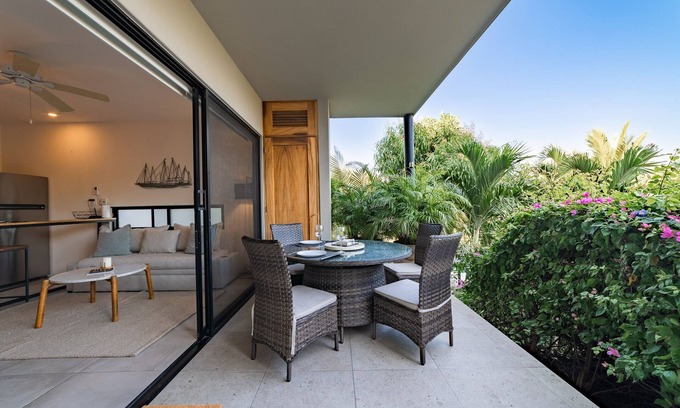 R Copropriété | Modern condo in cetral location