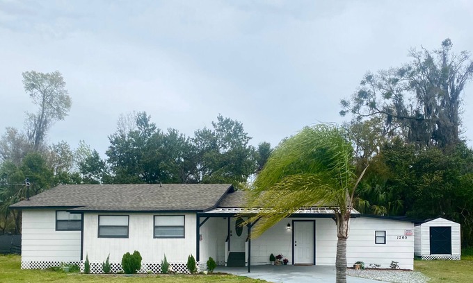 DeLand Appartement | Modern Country Style Attached Apt/Queen & futonn30 min beachn