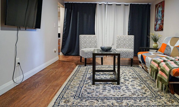 London Appartement | Modern & cozy separate apartment with free parking