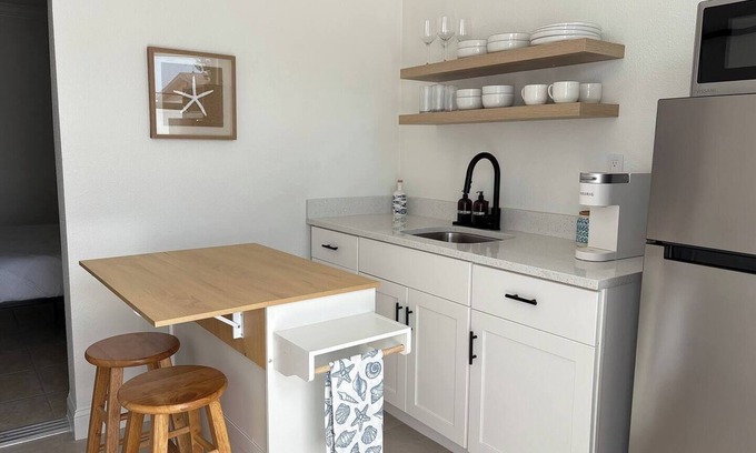 The Lakes Appartement | Modern & Cozy Guest Suite!