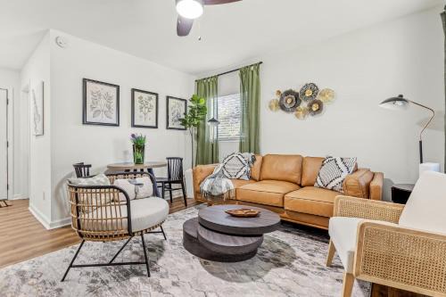 Tallahassee Maison | Modern & Cozy Midtown Charm Free Parking Fsu