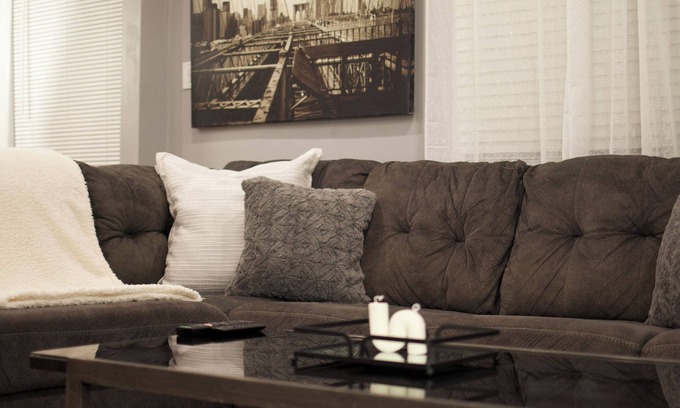 Queens Maison | Modern & Cozy Queens Retreat: Minutes from JFK with Premium Amenities