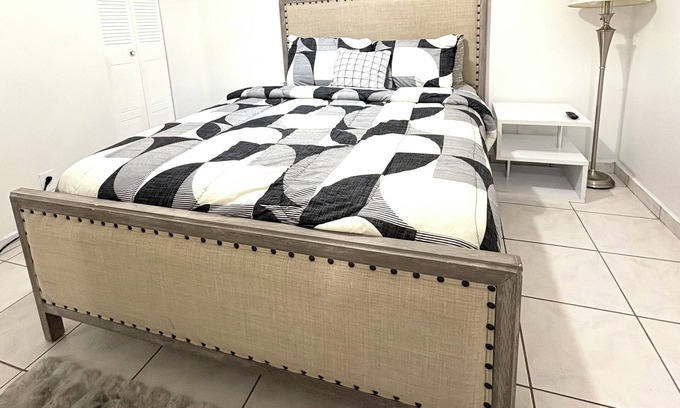 Margate Maison | Modern Cozy Room Shared in a home!