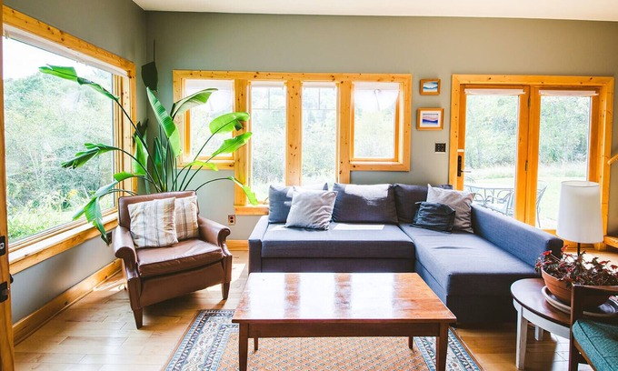 Lewisburg Maison | Modern Craftsman Home