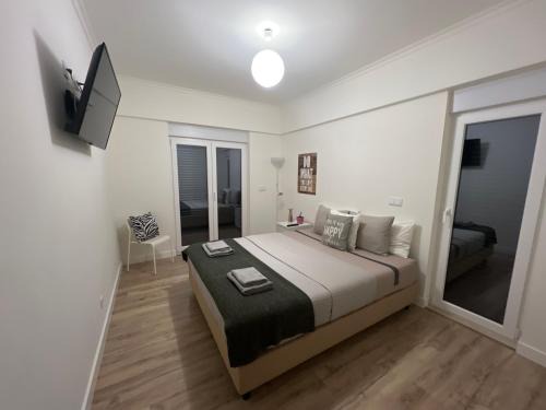 Palhais Maison | Modern Double Room with Private Balcony