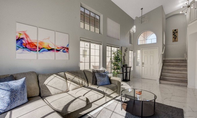 Summerlin Maison | Modern Dream Home 3BR/2.5BA + pool/bbq (50% off)