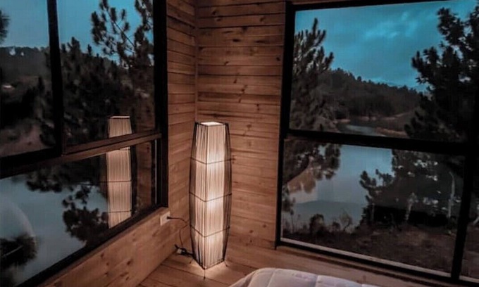 Guatape Cabine | Modern Duplex Cabin With Kitchen, Jacuzzi and Lake
