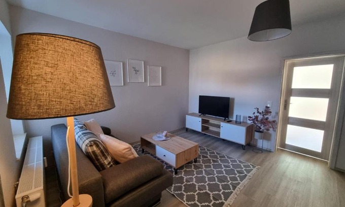 Friedland Appartement | Modern eingerichtet-stadtnah-Ferienwohnung mit Geschirrspüler und Waschmaschine