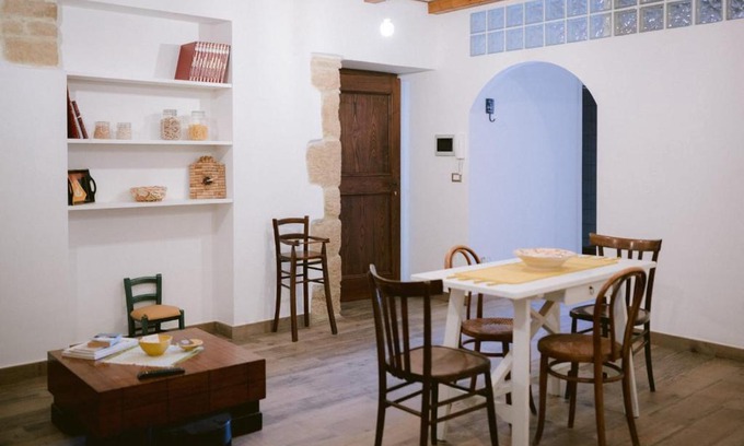 Larino Lit Et Petit-Déjeuner | MODERN ELEGANCE SUITE B&B
