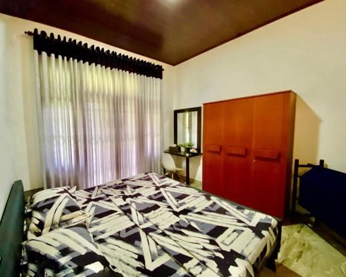 Anuradhapura Lit Et Petit-Déjeuner | Modern Elegant Lake Side Villa Calm and Cozy Stay Apartment Rooms Anuradhapura City Sri Lanka ZONA