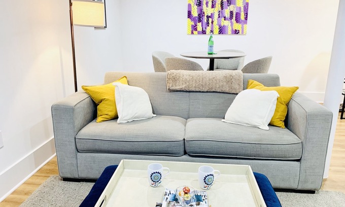 Northwest Appartement | Modern English Basement
