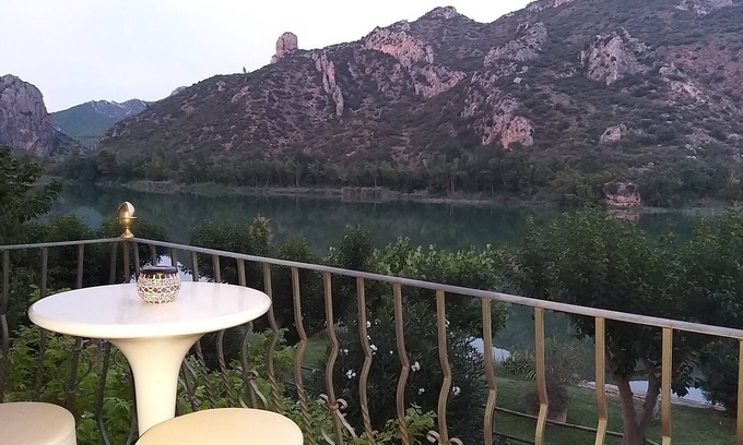 Sant Llorenc de Montgai Appartement | Appartement moderne de 1ère ligne à Sant Llorenç de Montgai WhiteHouse Lleida