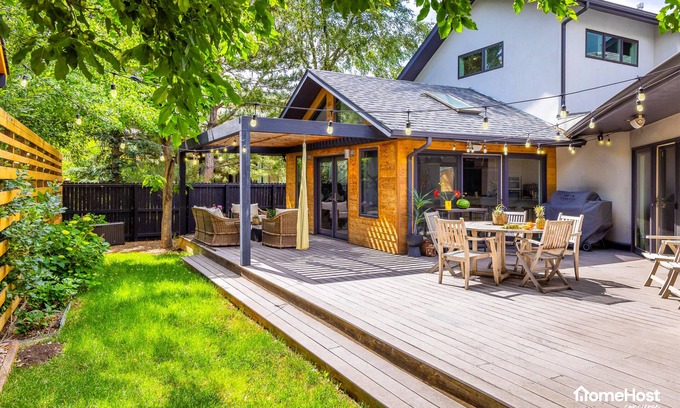 Rural North Boulder Maison | Modern Family-Friendly Home Steps to Trails, 5-min to Downtown!