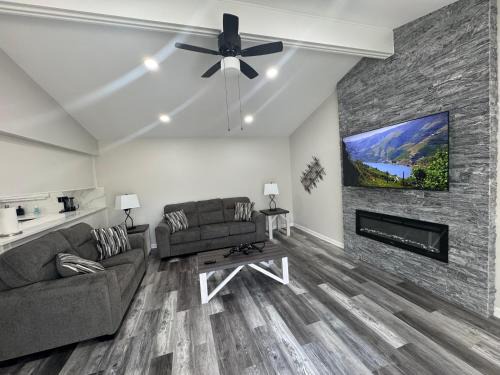 Sterling Heights Maison | Modern Family Home -3BR -High Speed Wi-Fi Comfort
