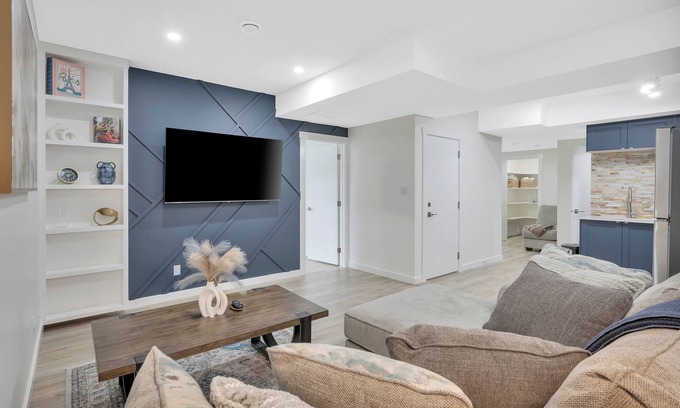 Southwest Edmonton Appartement | Modern 2Br Guest Suite in SW Edmonton
