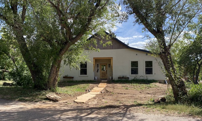 Palmer Lake Maison | Freshly Finished Modern Farmhouse