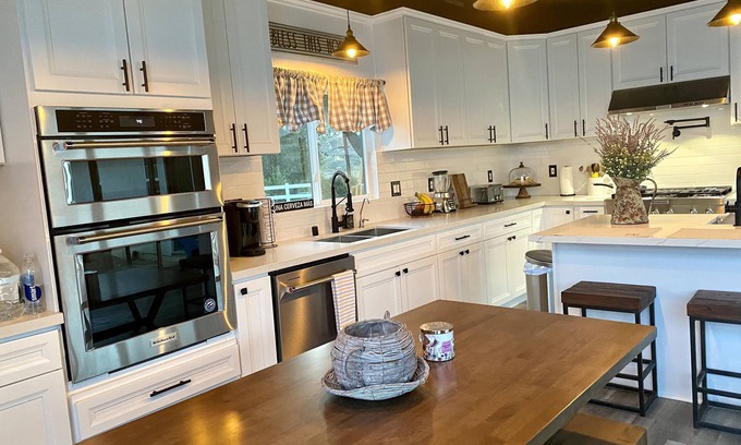 Rainbow CDP Autre | Modern Farmhouse Space