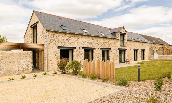 Loireauxence Cottage | Longère moderne avec spa, billard, babyfoot, salle de sport, hammam, et Wi-Fi