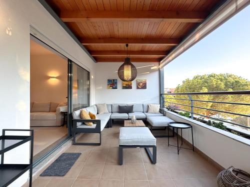 Telheiro Appartement | Modern flat in gated complex with pool #1927