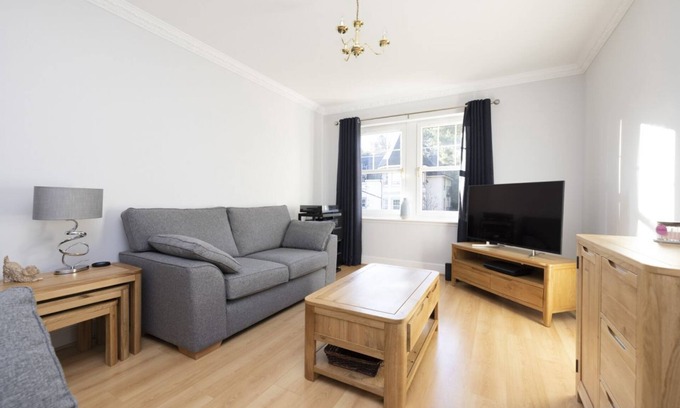 Dunbar Appartement | Modern Flat with Free Parking