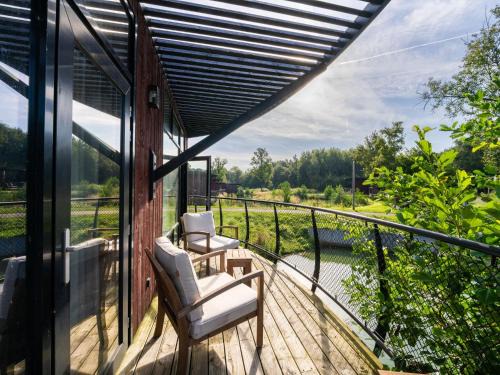 Maubray Maison | Modern Forest-Edge Bungalow