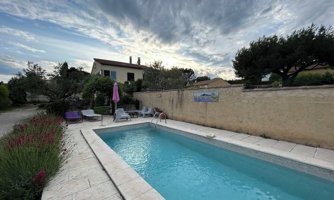 Saint-Genies-de-Comolas Maison | Villa moderne avec piscine privée et terrasse conviviale 12 personnes