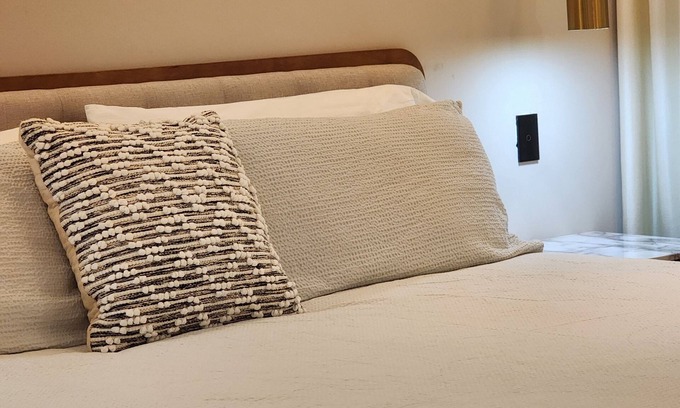 Yolanda Morales Appartement | Modern great location 1-bedroom apt with AC, fitness room, WiFi in Santo Domingo