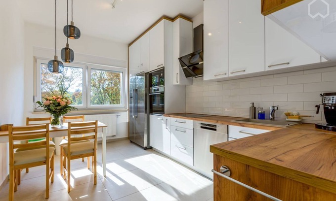 Lindenhof Appartement | Modern, großzügig, Nahe Rhein & Waldpark