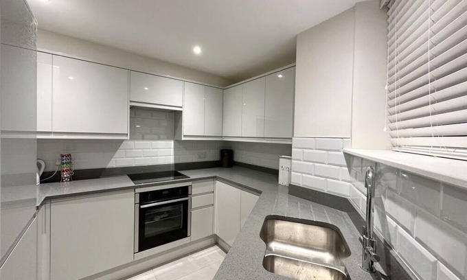 Midsomer Norton Appartement | Modern Ground Floor Apartment