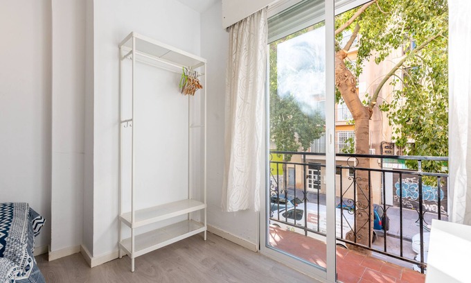 Capuchinos Appartement | Moderne appartement de vacances "Capuchinos DERECHA" au centre-ville avec balcon, climatisation et connexion Wi-Fi