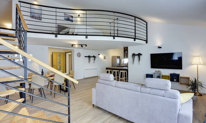 Galizana Appartement | Appartement de vacances moderne avec balcon, BBQ, WLAN, climatisation.