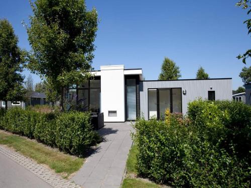 Velsen-Zuid Maison | Modern holiday home in Velsen-Zuid
