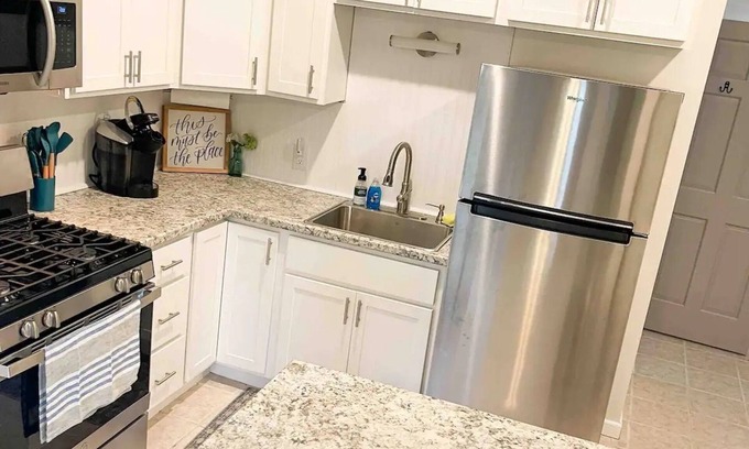 Chaumont Maison | Modern Home Walking Distance to Boat Launch!