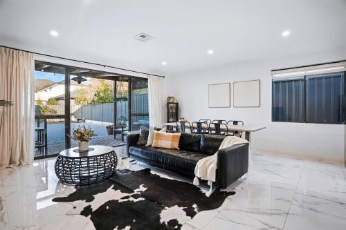 Rostrevor Maison | Modern house 2 story 4brs 3bath