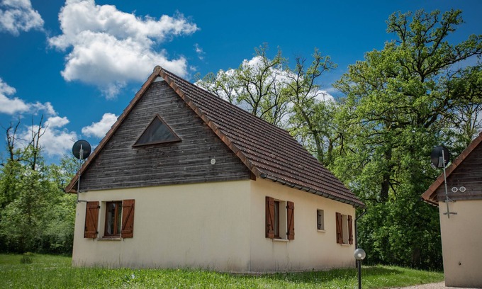 Lacapelle-Marival Maison | Maison dans un parc de vacances avec piscine