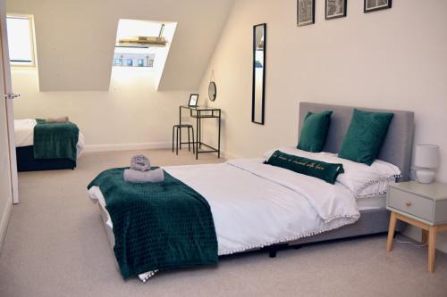 Bordesley Maison | Modern house in City Centre with private parking and gated property