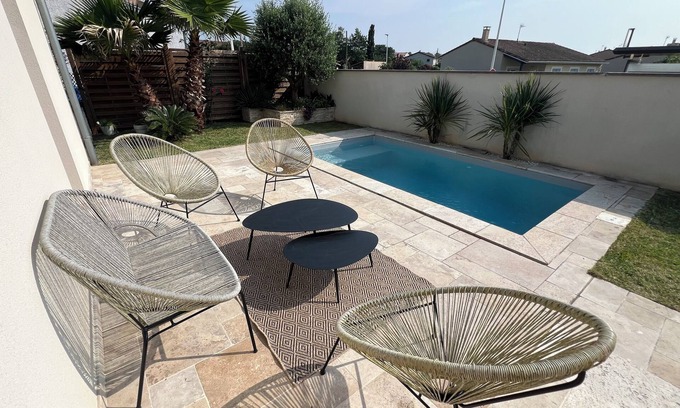 Daux Maison | Modern house with swimming pool, close to lake and forest