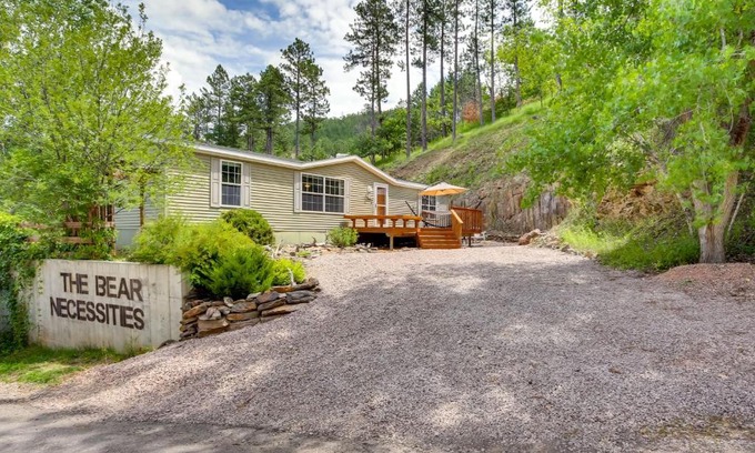 Keystone Maison | Modern Keystone Home 4 Mi to Mount Rushmore!